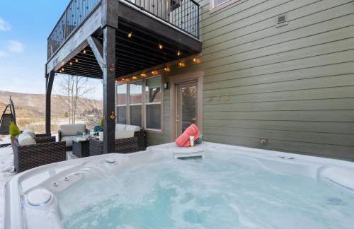 Pvt Hot Tub, Game Rm, Fire Pit, 12 Min Ski and PC - Foto 3