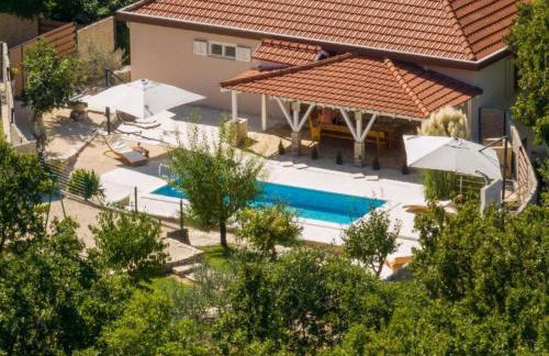 Villa Gabriel - Three Bedroom Villa with Outdoor Pool - Foto 24