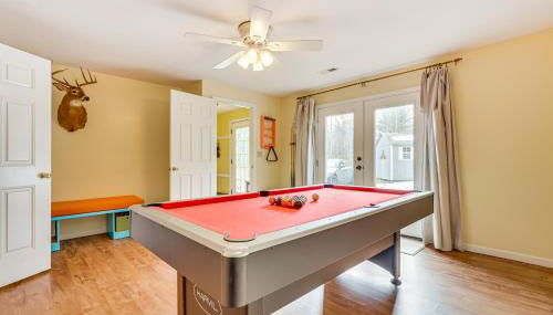 Family Home with Game Room and Decks in Etlan! - Foto 2