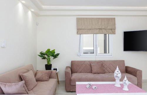 Family Villa Basilicata Gloria with Private Heated Pool, BBQ & Kid's Play Area - Foto 24