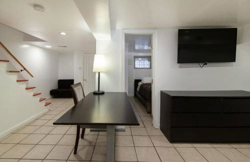 Spacious, Relaxing, 4 Bd 3.5 Ba Home In Petworth! - Foto 17