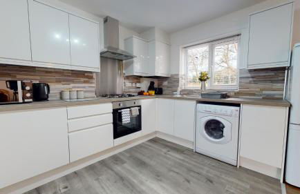 SRK Serviced Accommodation, 2 Bedroom Private Apartment, Business, Leisure, Contractors - Foto 12