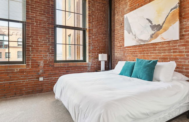 Historic Loft Retreat With Pool - Foto 42