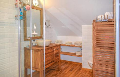 Beautiful Home In Pleudaniel - Photo 24