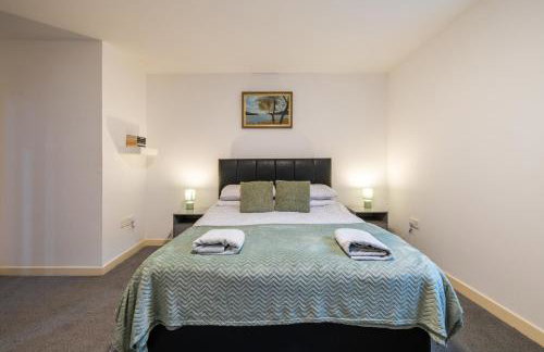 Waterfront Walk 3 Bedroom Apartment with Parking Pets and Workspace - Foto 15