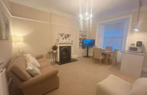 Adorable 2BR Apartment - Foto 6