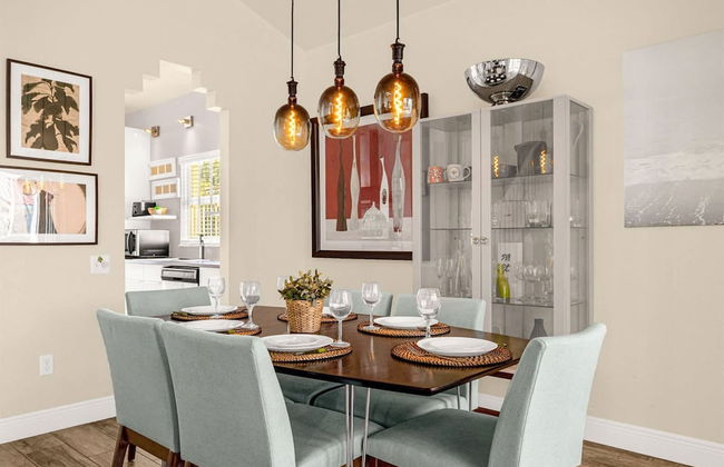 Spacious Home w Garden BBQ and Games at Golf Club - Photo 12