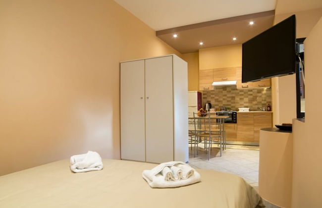 Sunset Apartments near Athens Airport - Photo 15