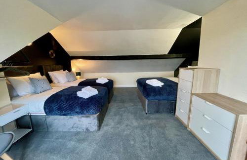 Kimberworth 4 Bedrooms House 8 Beds Close to M1 Suitable For Longer Stay - Foto 15