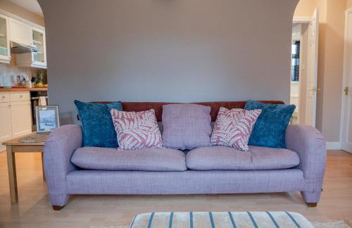 Hazel House - Cosy 2 bedroom house with parking near to Oxford - Foto 59