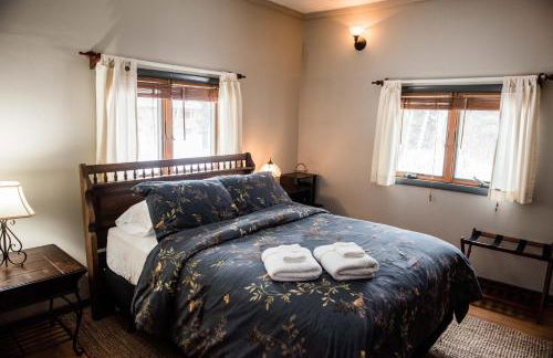 Brookside Hideaway, Brook Road Inn - Foto 14