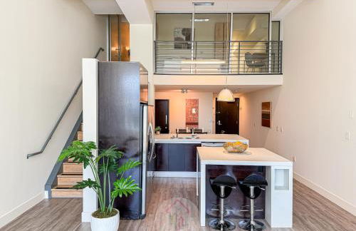 Sleek 1BR Loft in Luxury High-Rise - 103 - GL - Foto 16