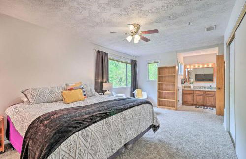 Bryan Home with Deck and Yard about 4 Mi to Texas A and M! - Photo 14