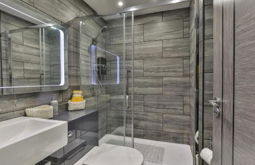 The Apartment - Ground Floor - Luxury for up to 4 guests near Open Air Theatre and North Bay - Foto 12