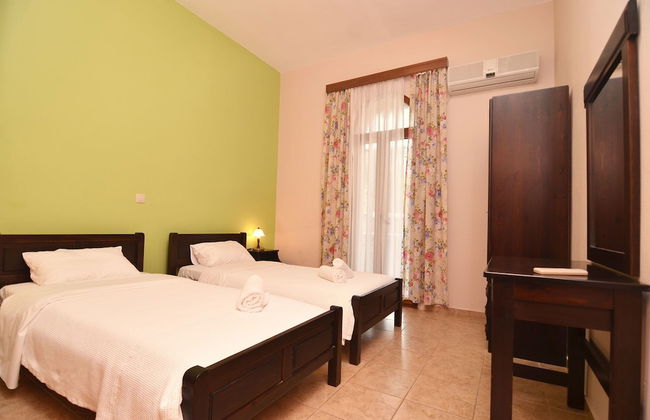 Sofia Limeni - Photo 20