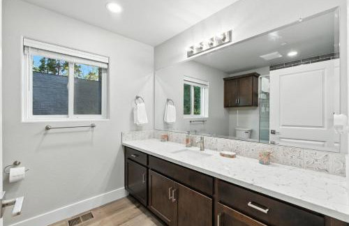 The White House Coveted Triplex Near Lake - Foto 53