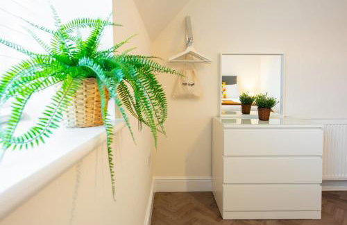 8 The Royal Serviced Apartments ,Harwich, One Bed Parking, Fast Wifi, Space Apartments - Foto 33