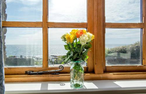 Cosy cottage on the edge of Portwrinkle beach - Photo 8