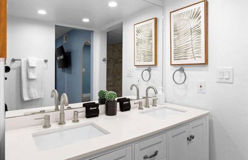 Game Room Resort Pool HotTub Modern Desert Oasis - Foto 33