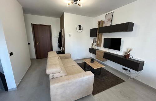 Modern apartment, terrace, AC and WiFi - Photo 3