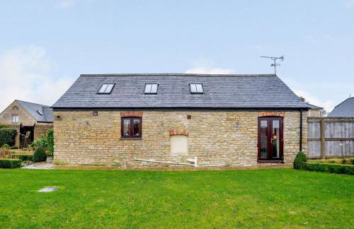 Coursehill Barn - Photo 16