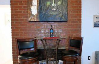 The Pearl-Lovely Victorian Home with Bed and Breakfast Energy - Foto 37