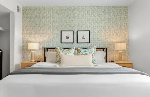 Bright & Spacious Flat Near the Heart of Royal Oak - Photo 31