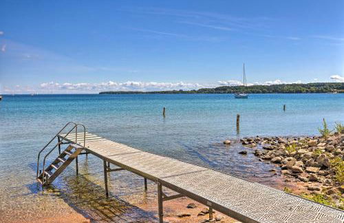 Steps to Beach! Dog-Friendly Suttons Bay Cottage - Foto 27
