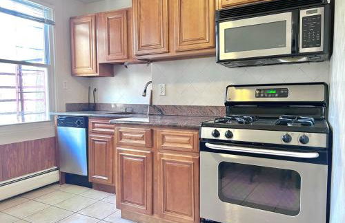 Ten Minute Commute to NYC - Foto 27