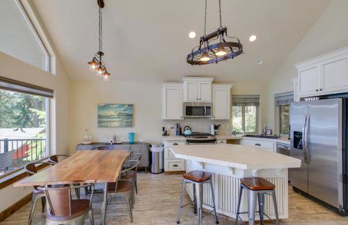 Loon Lake Waterfront Retreat 2 Decks and Dock! - Foto 7