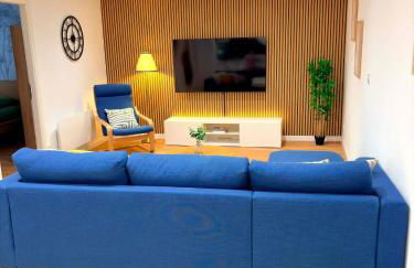 Le salon des voyageurs - Appartement au coeur du Centre Historique de Dole avec Terrasse - Foto 3