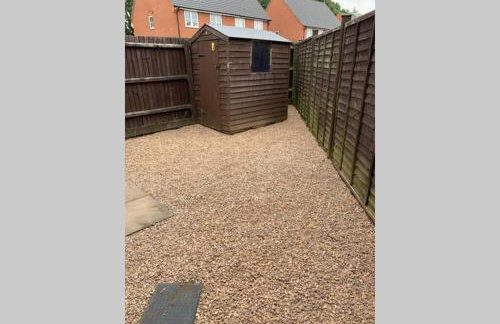 Stylish 3-Bedroom Home with Parking - Foto 30