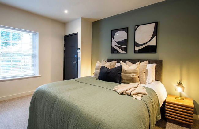 Thetford Hive - Photo 25