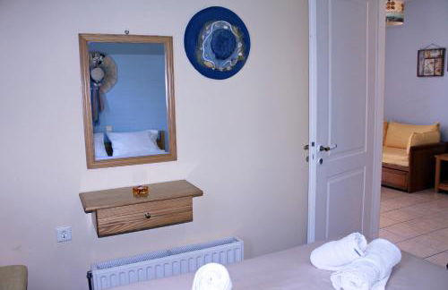 Koukounaries Apartments Limni - Photo 23