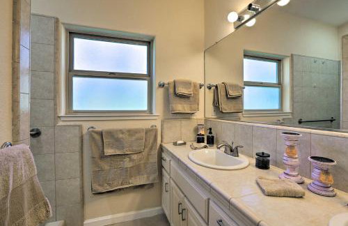 Chic Ranch-Style Home on 33-Acre Walnut Ranch - Foto 17