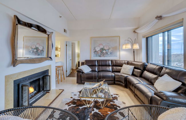 Uhost AI 2BR Condo w Balcony Great Views - Foto 4