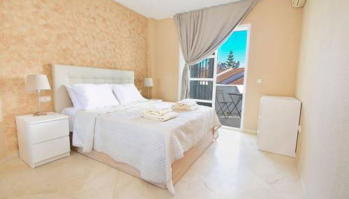 Spectacular Apartment in Matchroom Country Club - Photo 3