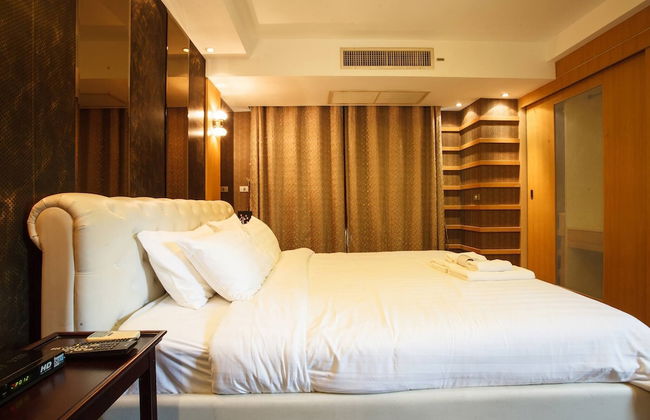 2D - 3 Bedroom Downtown Apartment With Shared Pool - Foto 2