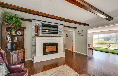 Golf Course Views and Games Galore - Vine Grove Gem! - Foto 6