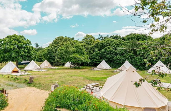 Bell Tent Glamping - Foto 18