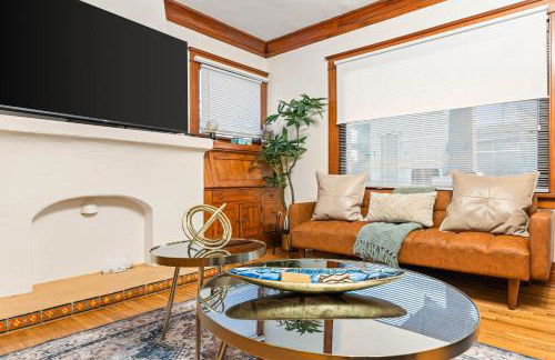 Bright Coastal Escape 4 Bedroom 2 Bath Near CSULB Long Beach Airport and Beach - Foto 24