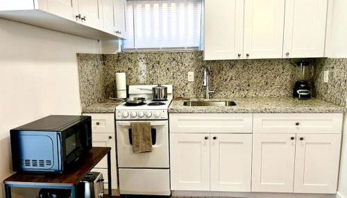 Intimate Casita Mia minutes away from Airport, Calle 8, Brickell, Coral Gables, The beach and more! - Foto 4