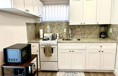 Intimate Casita Mia minutes away from Airport, Calle 8, Brickell, Coral Gables, The beach and more! - Foto 4