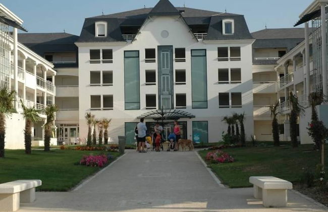 Spacious Villa With a Private Pool on a Golf Course in Loire - Foto 53