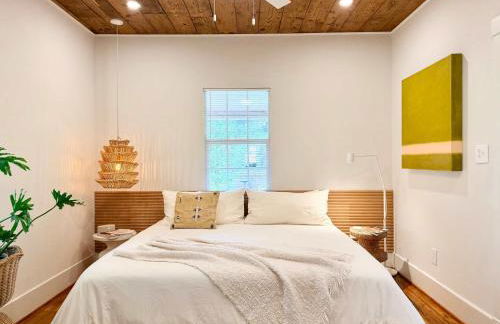 poolside villa with hot tub near Rodeo and World Cup - Foto 8