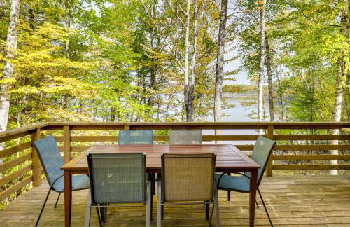 Lakeside Northwoods Retreat Dock, Deck, Fire Pit! - Foto 2