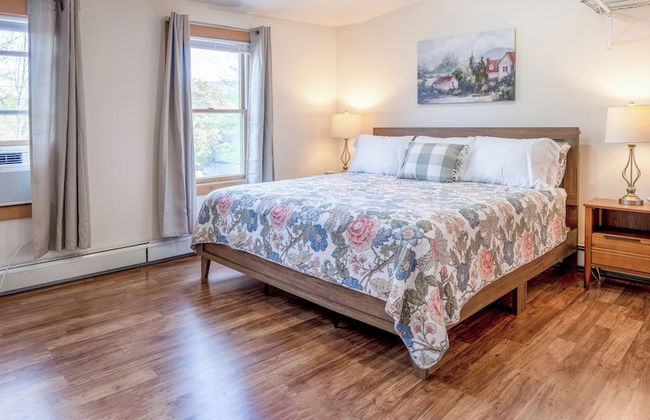 Downtown Apartments in Bar Harbor - Photo 4