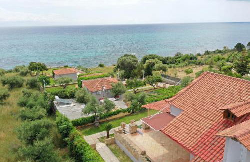 Alexandros Beachfront Apartments near Petalidi with Private Sunbeds & Sea View - Foto 7