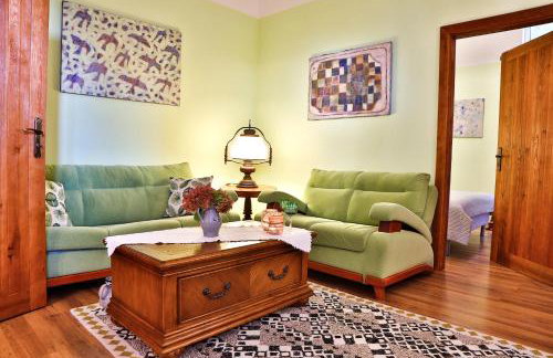 Za Siódmą Górą - Foto 11