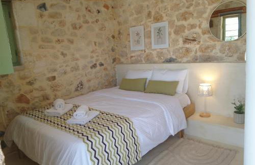 Nature Retreat Green Oasis Villa with Private Pool & Rooftop Hot Tub - Foto 38